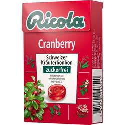 Rote Ricola-Packung mit Cranberry-Geschmack und zuckerfreien Kräuterbonbons.